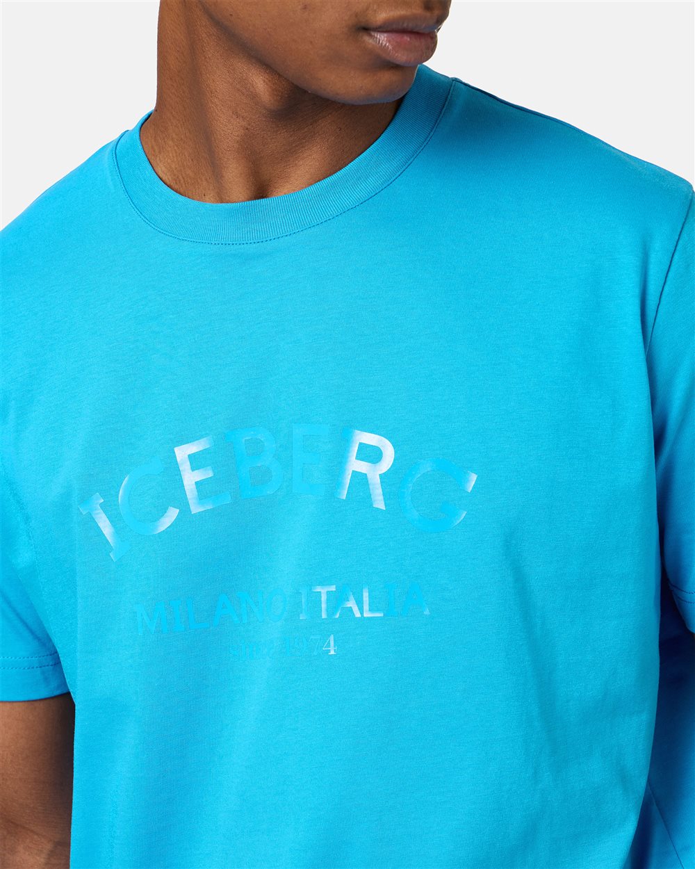 T-SHIRT CON LOGO ICEBERG