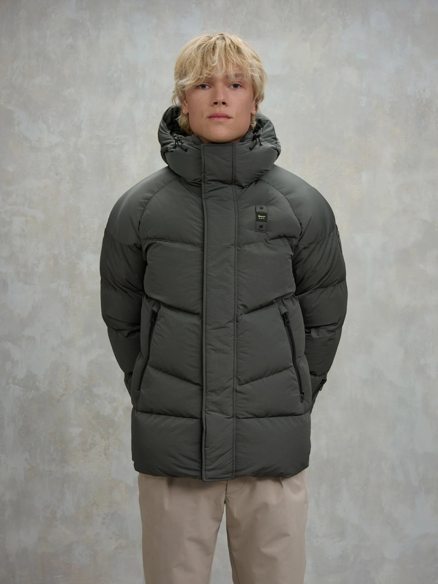 BLAUER GIUBBETTO CON TASCHINO SULLA MANICA CROWN