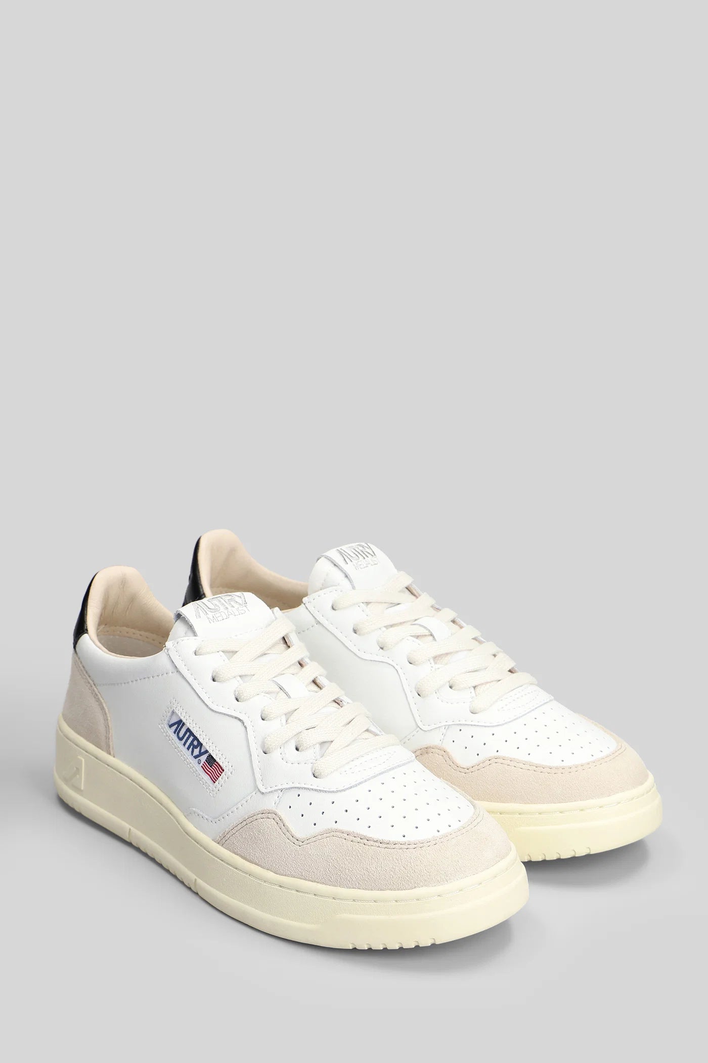 SNEAKERS MEDALIST LOW IN PELLE BIANCA
