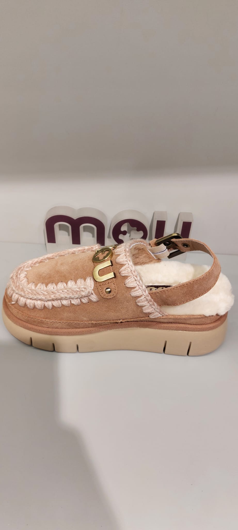 MOU BOUNCE CLOG BACKSTRAP LETTER LOGO