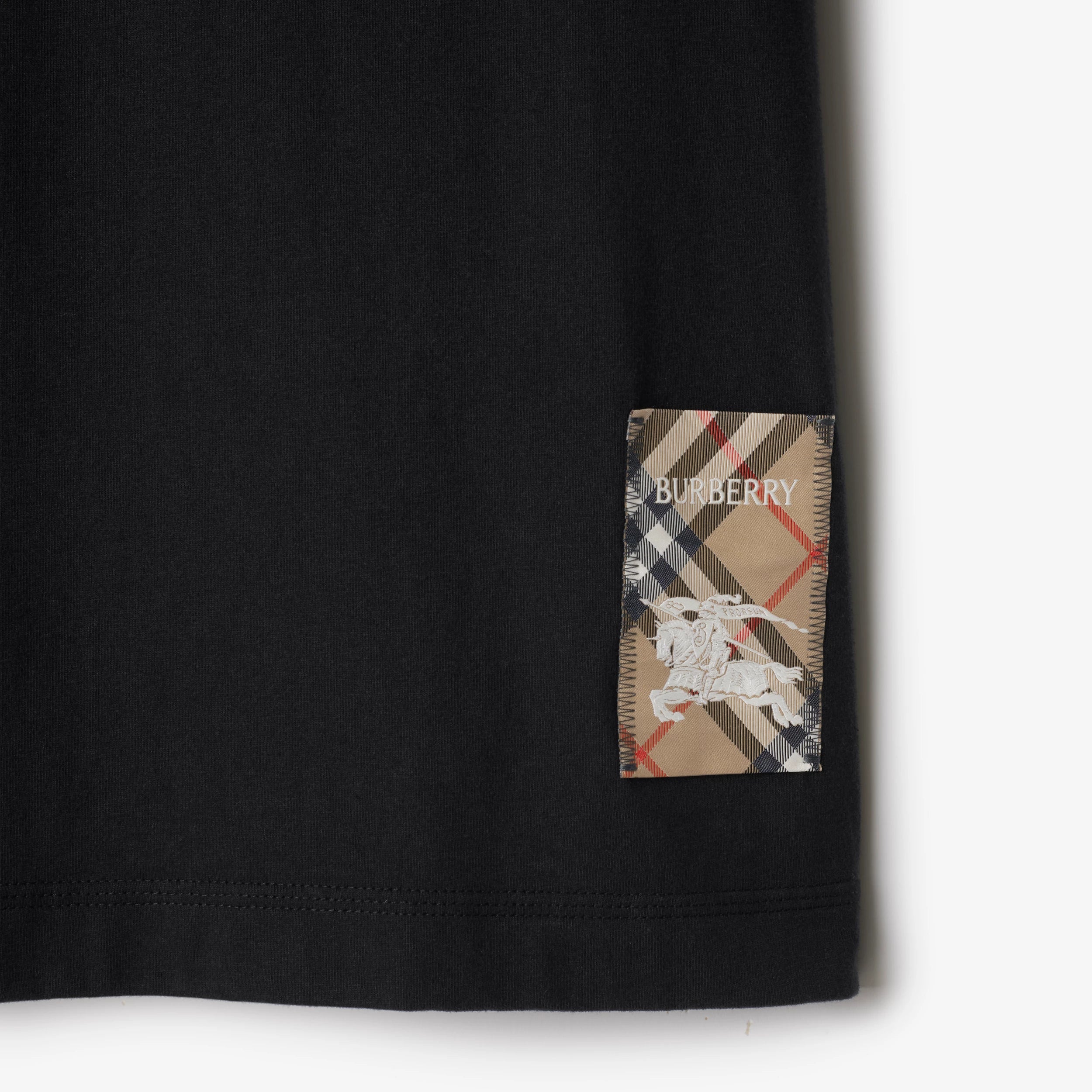 T-shirt in cotone con applicazione Check