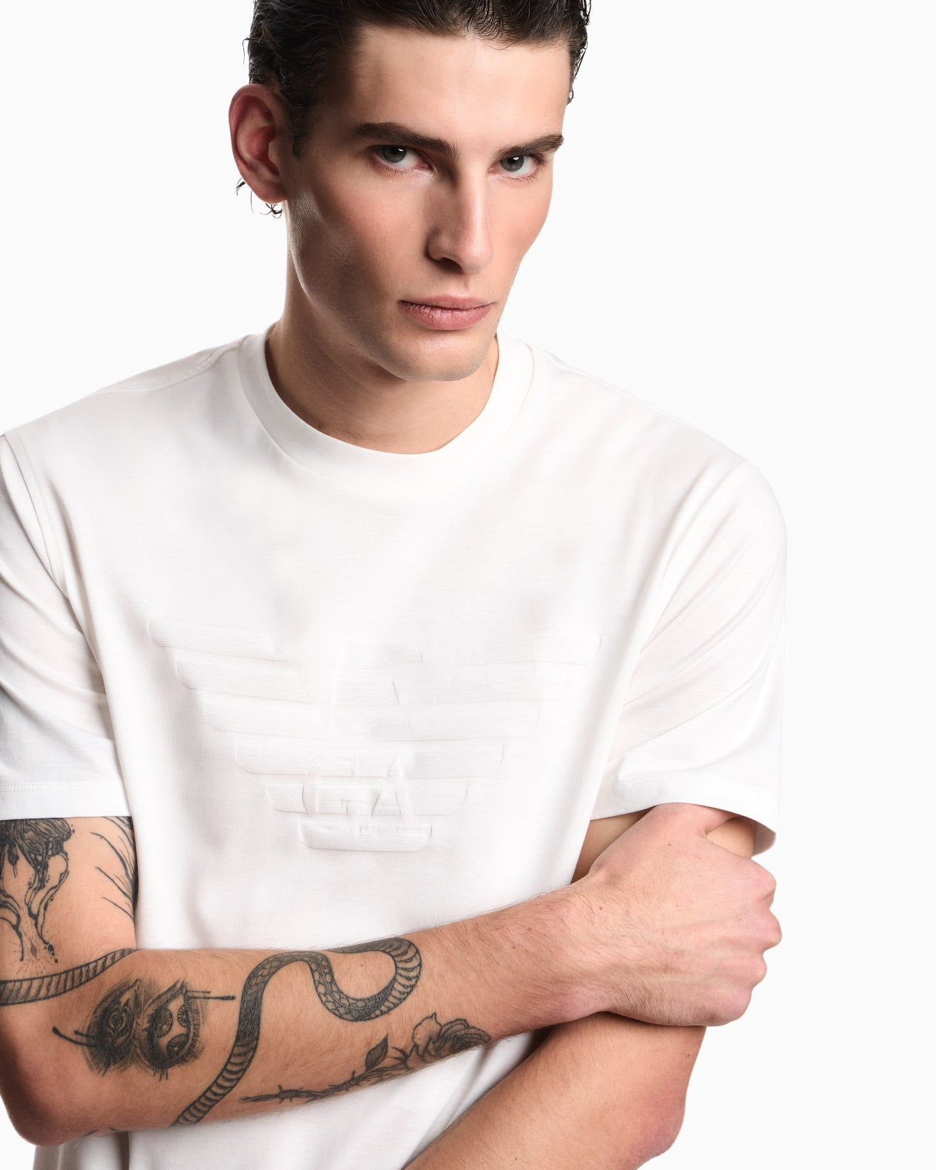 T-shirt in jersey con intarsio logo in tono