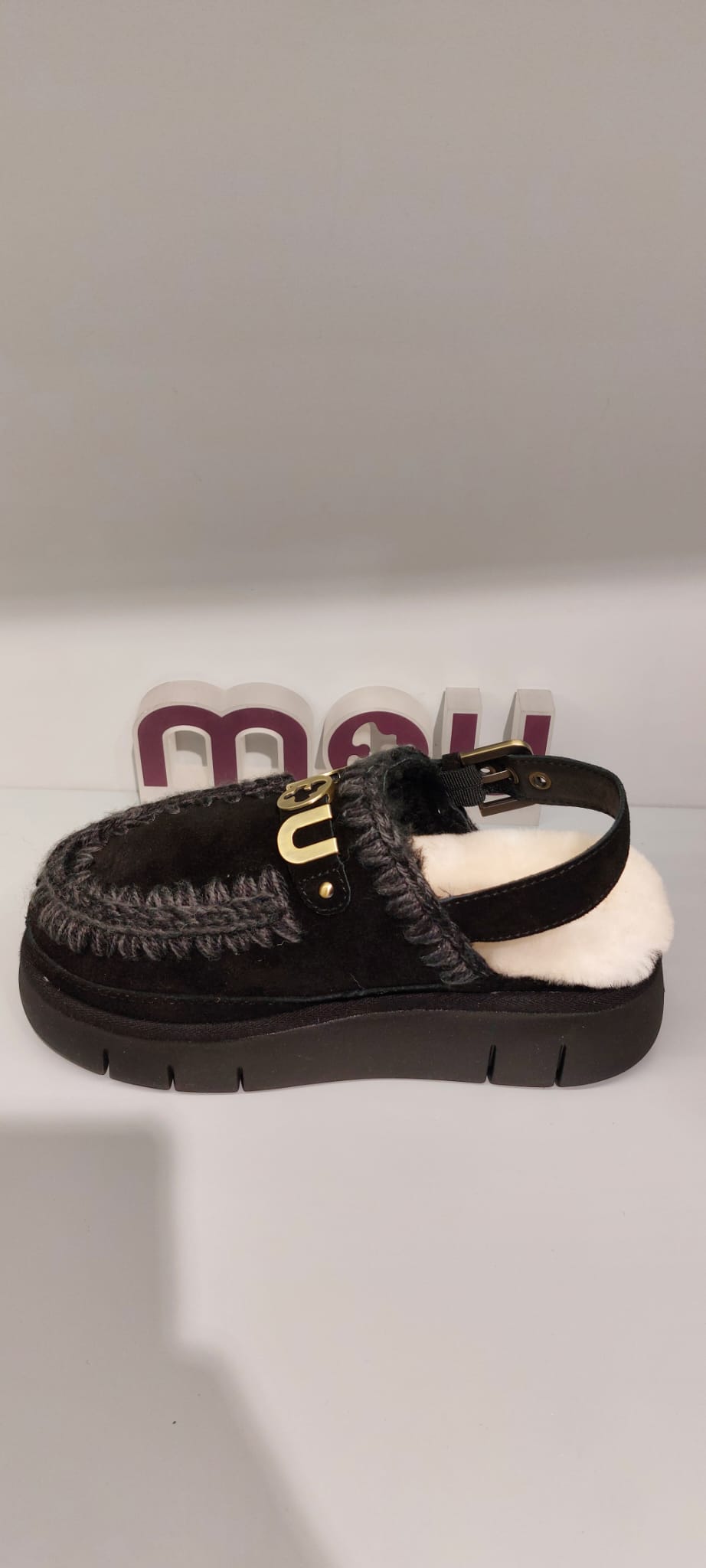 MOU BOUNCE CLOG BACKSTRAP LETTER LOGO
