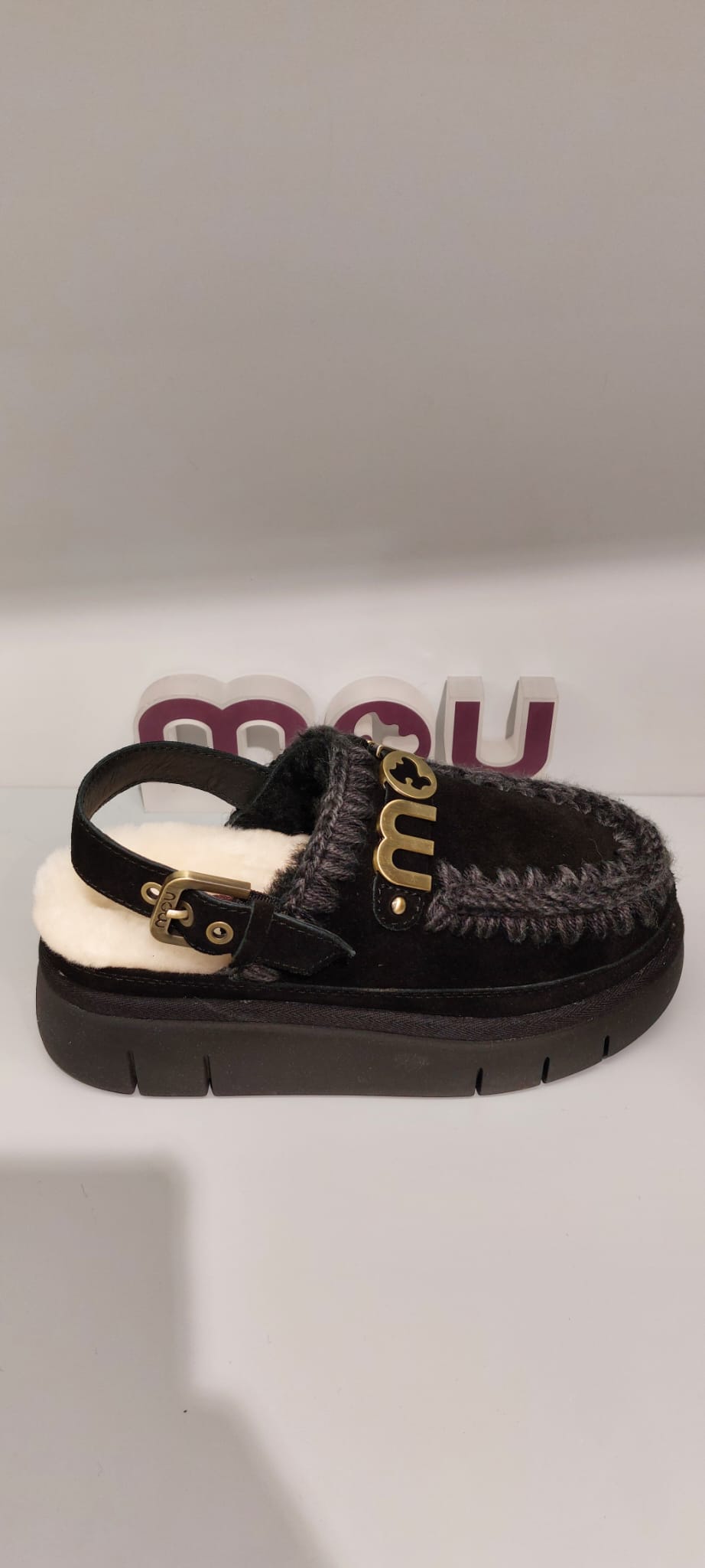 MOU BOUNCE CLOG BACKSTRAP LETTER LOGO